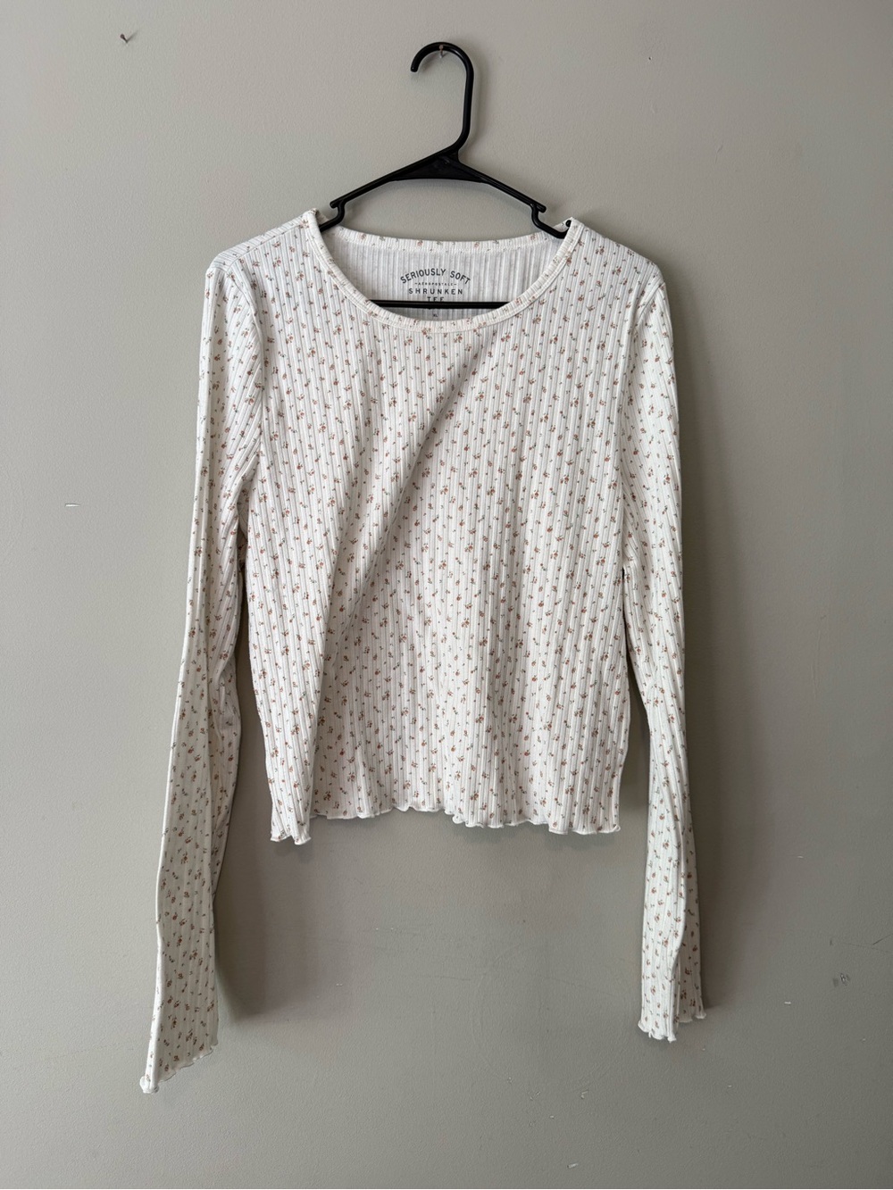 Aeropostale White Floral Long-Sleeve Ribbed Top